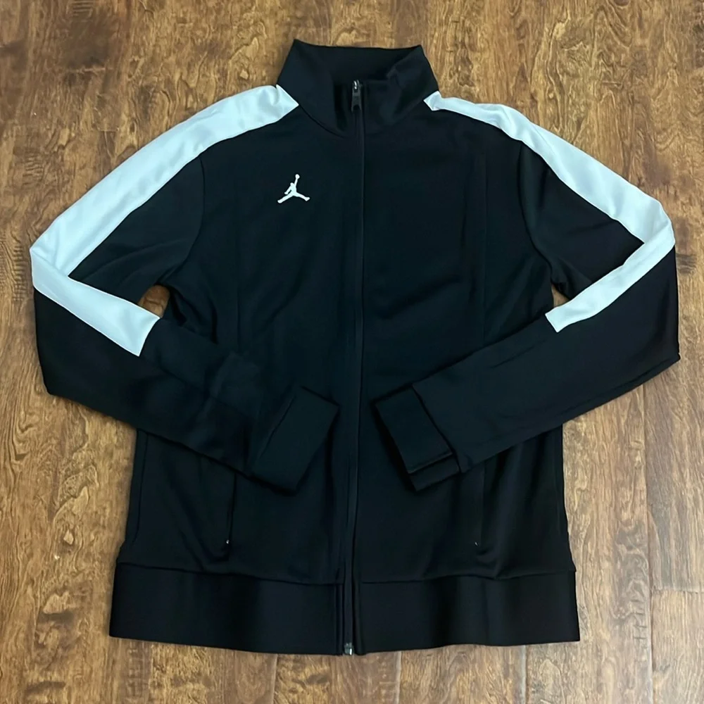Jordan Track Jacket Size L